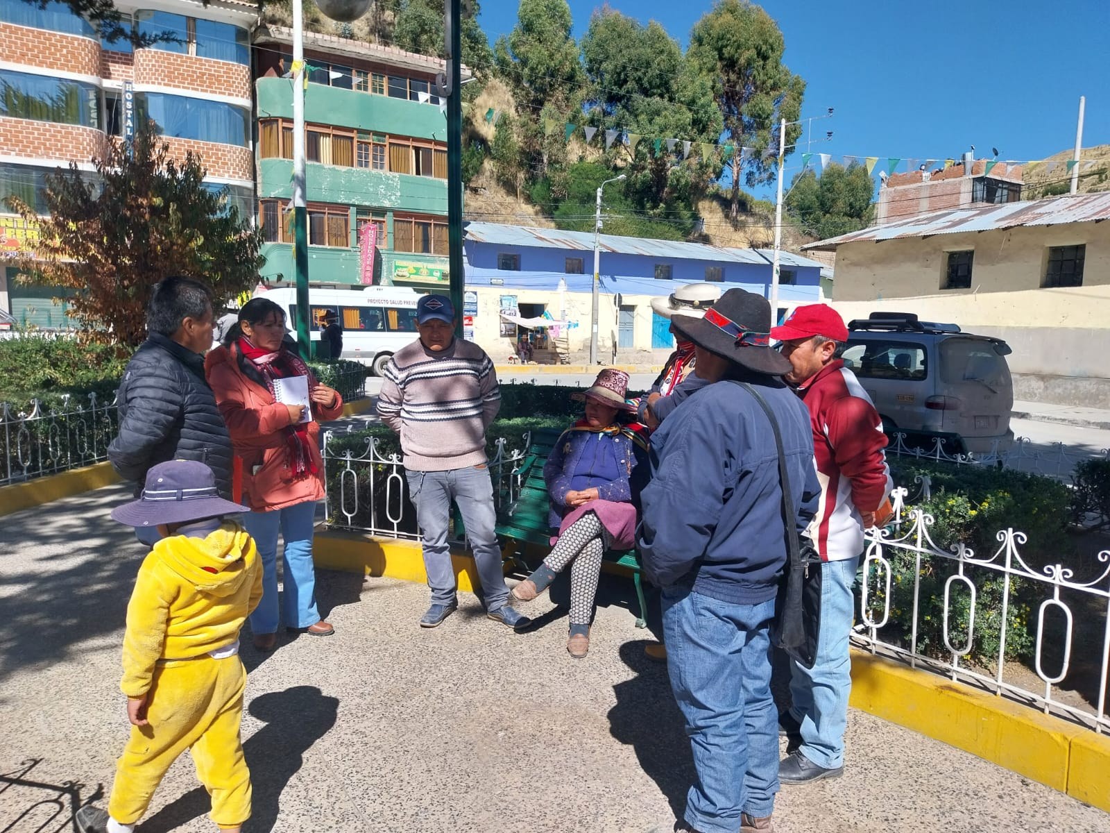Trabajo con comunidades urbanas y rurales
